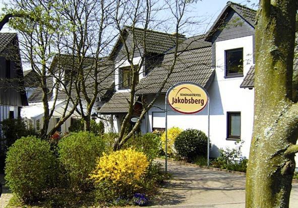 Seminarhotel Jakobsberg Gruenberg Ngoại thất bức ảnh